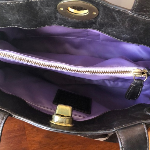 Signature COACH fabric brown purse with lilac lining 💜 - Picture 4 of 7